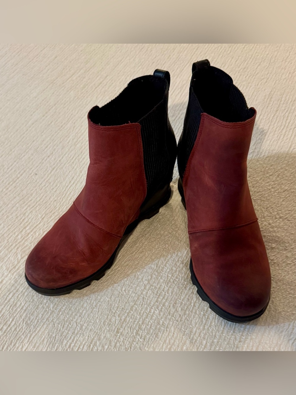 Sorel Emelie Chelsea Waterproof Boots - Oxblood Leather - Size 9
